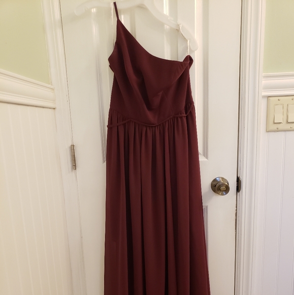 David's Bridal Dresses & Skirts - David's Bridal Wine High-Low Bridesmaids Dress in Size 8- Never Worn, New w/Tags